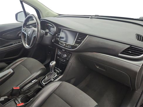 Used 2021 Buick Encore Preferred image 23