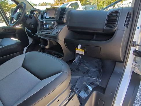 New 2026 RAM ProMaster 2500 w/ Convenience Group FWD image 25