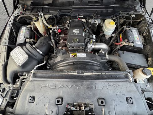 Used 2014 RAM 3500 Laramie image 10