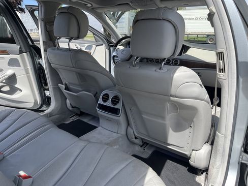 Used 2015 Mercedes-Benz S 550 Sedan image 35