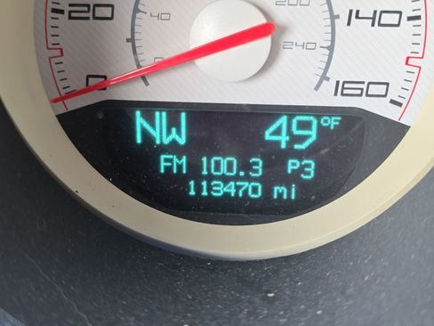 Used 2013 Dodge Challenger R/T Plus image 16