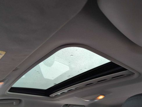 Used 2017 Volvo V60 T5 Premier w/ Convenience Package image 20