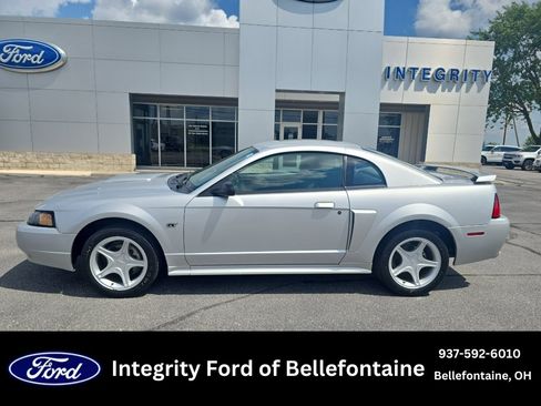 Used 2001 Ford Mustang GT RWD image 1