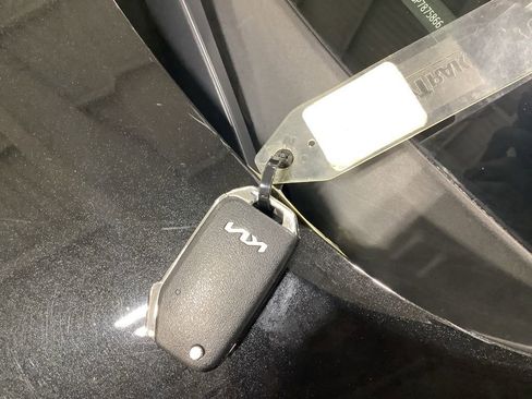 Certified 2023 Kia Soul LX image 28