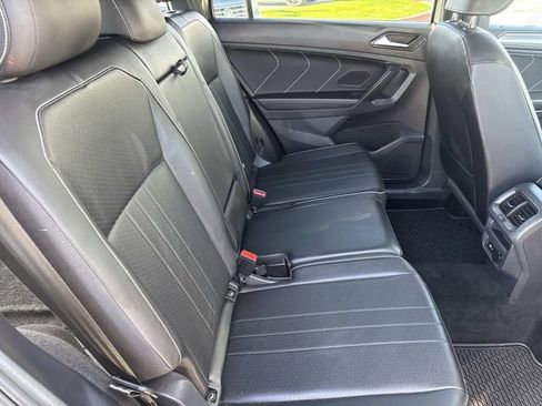Used 2023 Volkswagen Tiguan SE R-Line image 25