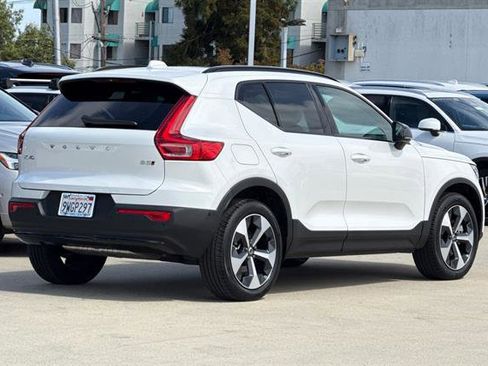 Used 2026 Volvo XC40 B5 Plus w/ Protection Package Premier AWD/4WD image 3