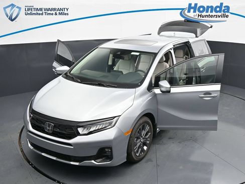 New 2026 Honda Odyssey Touring image 43