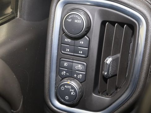 Used 2020 Chevrolet Silverado 1500 LT Trail Boss image 22