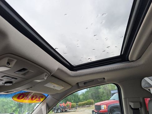 Used 2017 GMC Yukon Denali w/ Open Road Package image 21