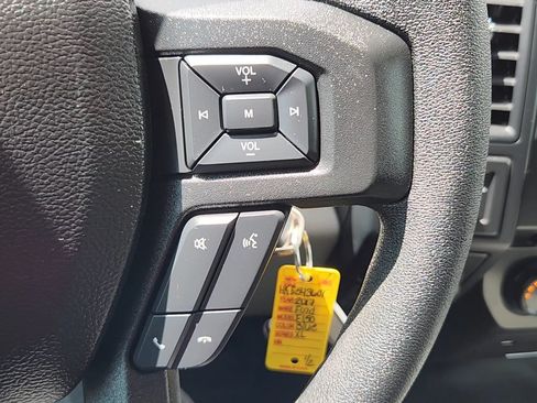 Used 2017 Ford F150 XL w/ Equipment Group 101A Mid RWD image 13