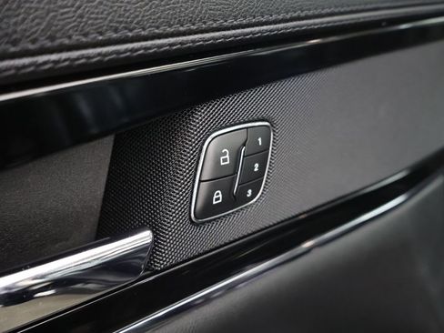 Used 2023 Lincoln Nautilus Reserve AWD/4WD image 38