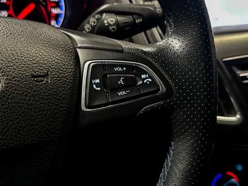 Used 2017 Ford Focus RS AWD/4WD image 30