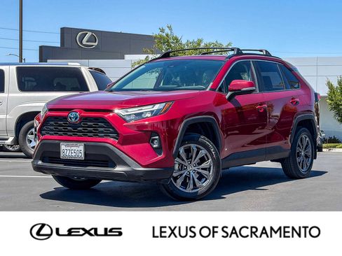 Used 2022 Toyota RAV4 XLE Premium AWD/4WD image 1