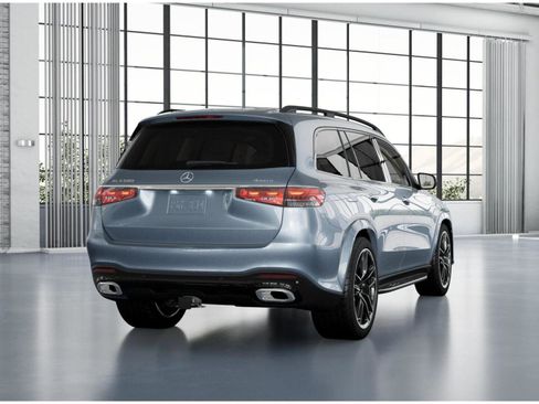 New 2026 Mercedes-Benz GLS 580 4MATIC image 23
