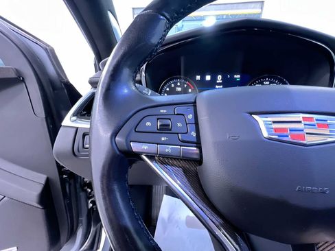 Used 2020 Cadillac XT6 Premium Luxury w/ Platinum Package AWD/4WD image 20