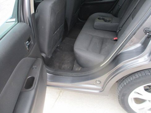 Used 2012 Ford Fusion SE image 8