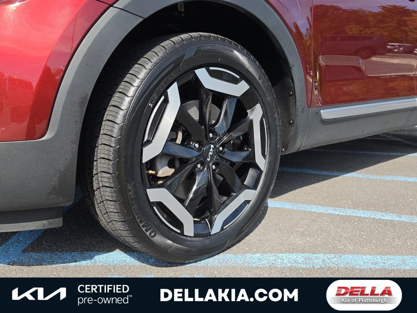 Certified 2024 Kia Telluride S w/ S Sunroof Package AWD/4WD image 15