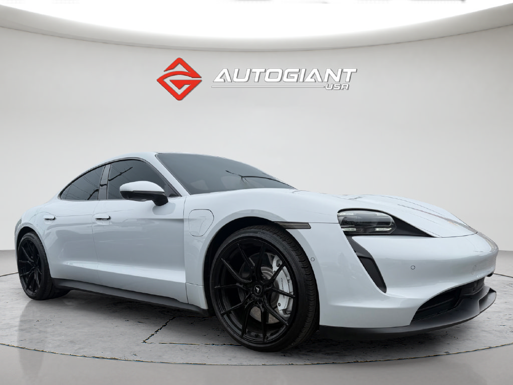 Used 2022 Porsche Taycan RWD image 9