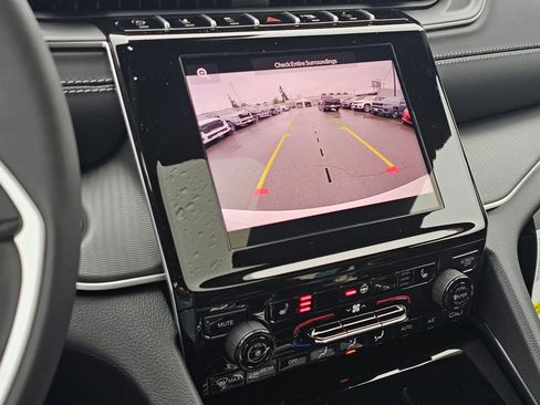 New 2026 Jeep Grand Cherokee Laredo image 23