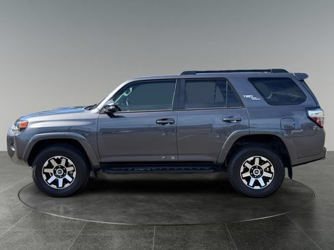 Used 2023 Toyota 4Runner TRD Off-Road Premium w/ Moonroof Package AWD/4WD image 6