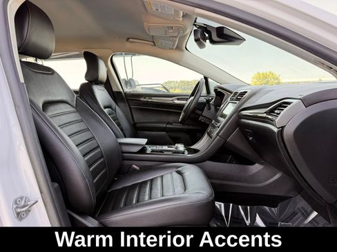 Used 2018 Ford Fusion SE w/ Equipment Group 602A FWD image 21