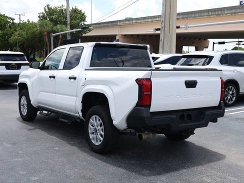 Used 2025 Toyota Tacoma SR RWD image 5
