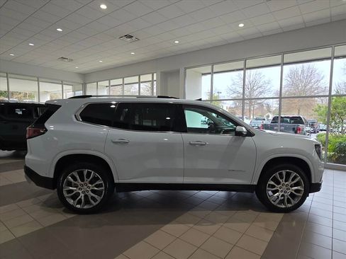 New 2026 GMC Acadia Denali w/ Super Cruise Package image 2