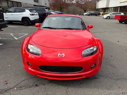 Used 2008 MAZDA MX-5 Miata Grand Touring w/ Suspension Pkg image 2