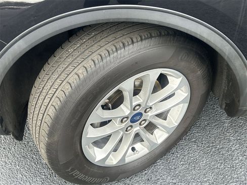 Used 2021 Ford Escape SE w/ Convenience Package image 16