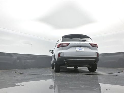 New 2026 Ford Escape ST-Line w/ Tech Pack #1 image 31