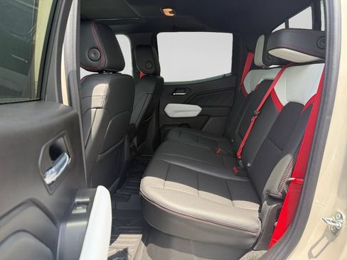 New 2026 GMC Canyon AT4X w/ LPO, Black Badging Package AWD/4WD image 16