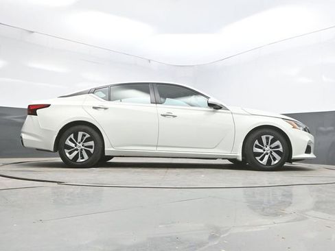 Used 2020 Nissan Altima 2.5 S FWD image 40