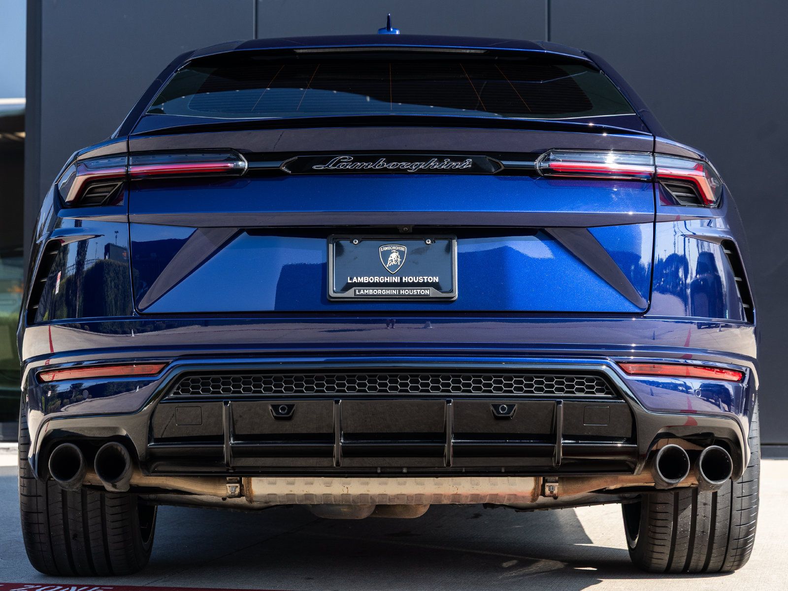 Used 2021 Lamborghini Urus AWD/4WD image 7