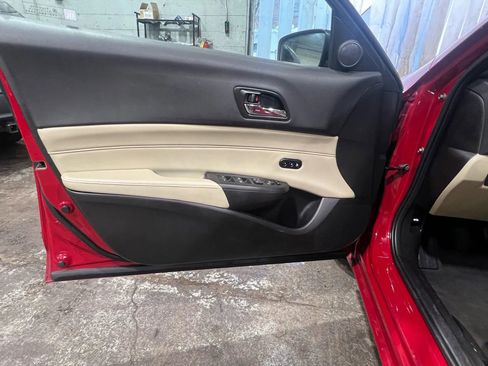 Used 2018 Acura ILX image 19