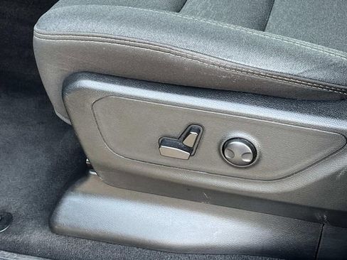 Used 2025 RAM 1500 Big Horn AWD/4WD image 26