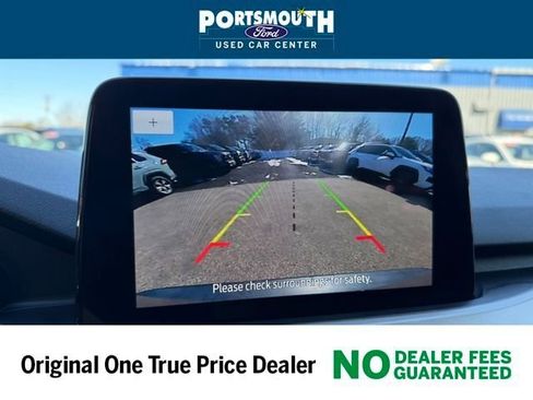 Used 2022 Ford Escape SE w/ Cold Weather Package image 8