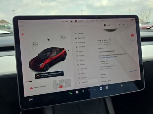 Used 2022 Tesla Model Y Long Range image 29