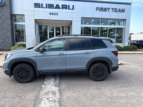 Used 2023 Honda Passport TrailSport image 2