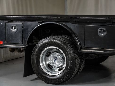 Used 2022 Ford F350 Lariat w/ Lariat Ultimate Package AWD/4WD image 6