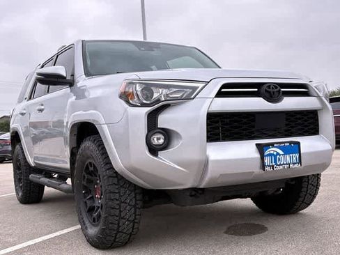 Used 2024 Toyota 4Runner SR5 Premium w/ Moonroof Package AWD/4WD image 10