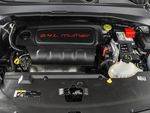 Used 2022 Jeep Compass Latitude AWD/4WD image 47