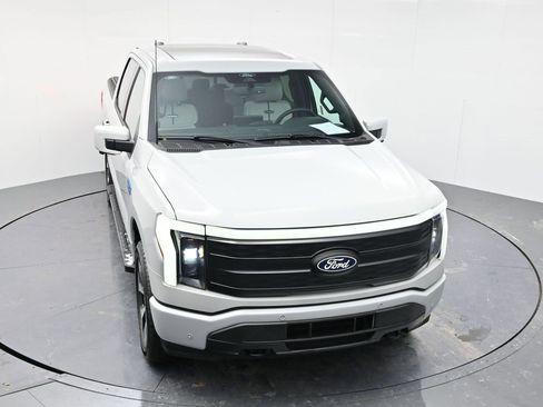 Used 2024 Ford F150 Lightning Platinum image 42
