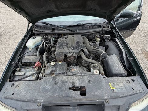 Used 2003 Lincoln Town Car Signature RWD image 42