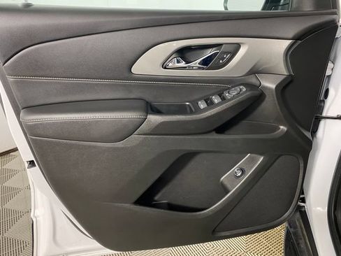 Certified 2023 Chevrolet Traverse LT AWD/4WD image 12