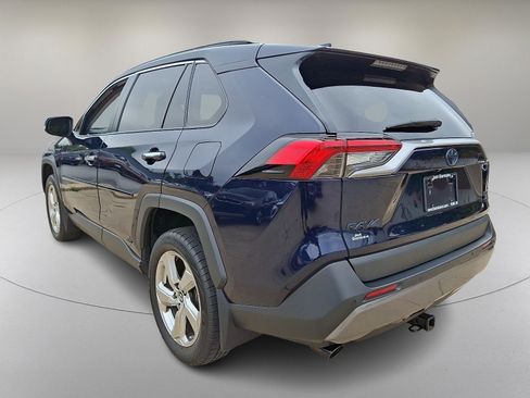Used 2021 Toyota RAV4 Limited AWD/4WD image 7