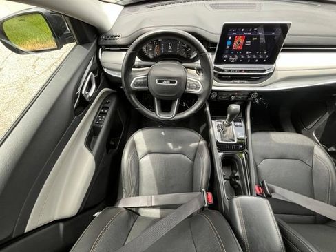 Used 2022 Jeep Compass Limited AWD/4WD image 23