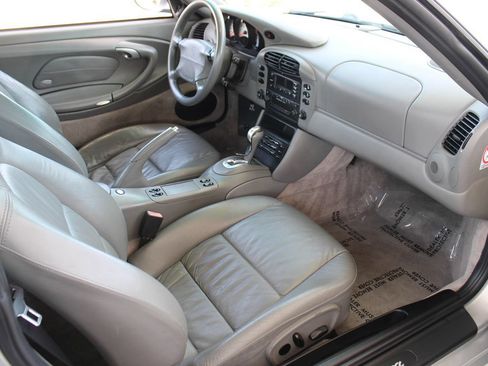 Used 2001 Porsche 911 GT3 RS image 16