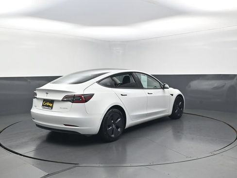 Used 2022 Tesla Model 3 Long Range AWD/4WD image 7