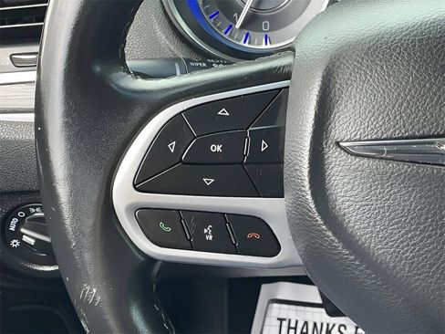 Used 2018 Chrysler 300 Touring w/ Sport Appearance Package image 30