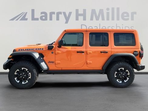 New 2025 Jeep Wrangler Unlimited Rubicon 4xe w/ Convenience Group image 3
